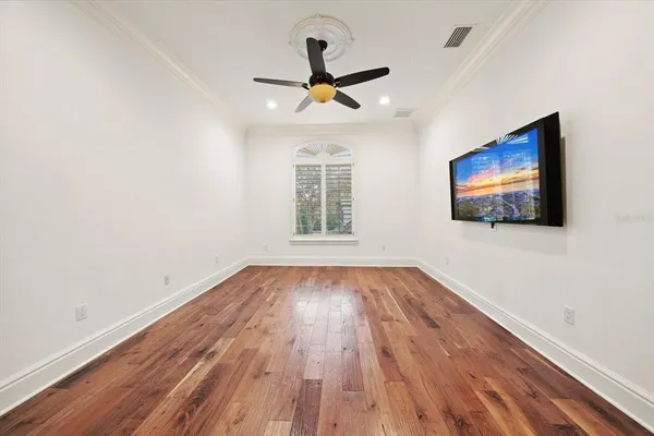 $6,390,000 | 118 Harbor View Lane, Belleair Bluffs, FL 33770