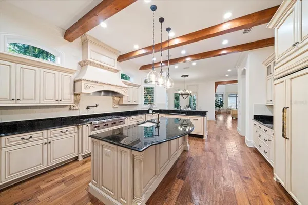 $6,390,000 | 118 Harbor View Lane, Belleair Bluffs, FL 33770