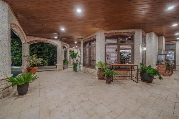 $6,390,000 | 118 Harbor View Lane, Belleair Bluffs, FL 33770