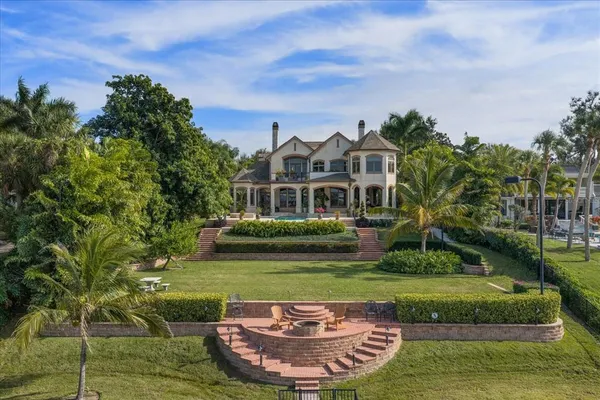 $6,390,000 | 118 Harbor View Lane, Belleair Bluffs, FL 33770