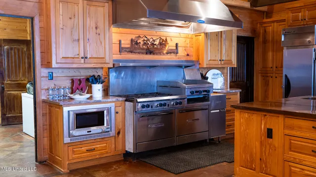 $4,500,000 | 1912 Poplar Springs Road, Mendenhall, MS 39114