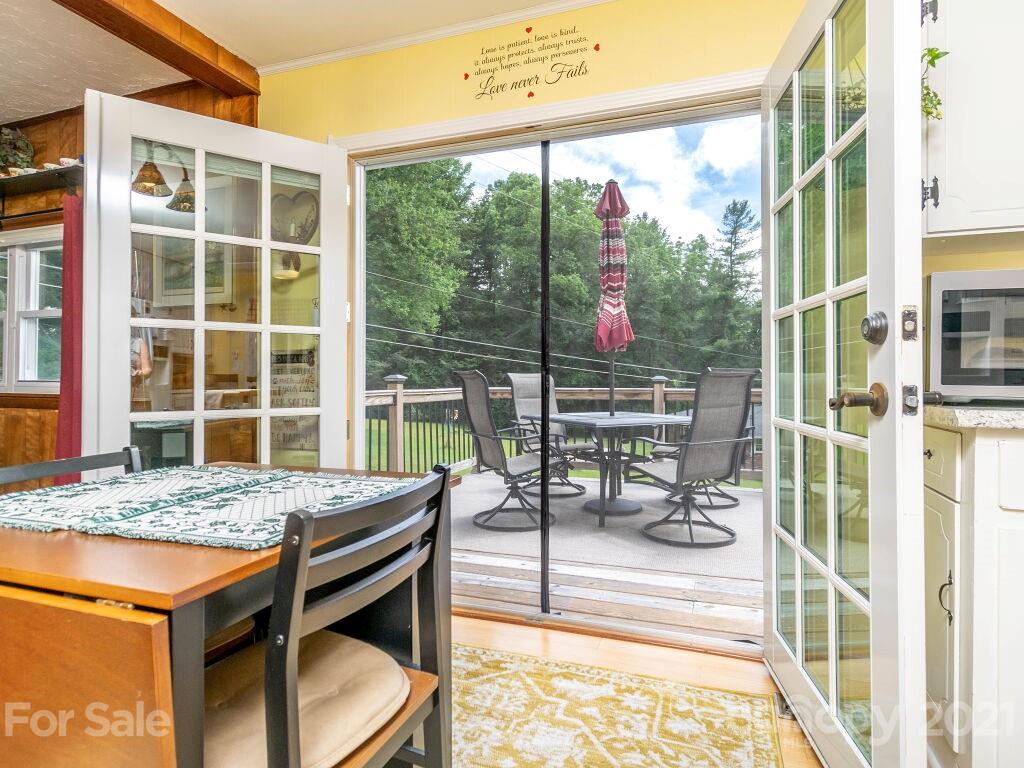 264 Connestee Road Brevard, NC 28712 - Photo 13 of 38 Gallery Image 13