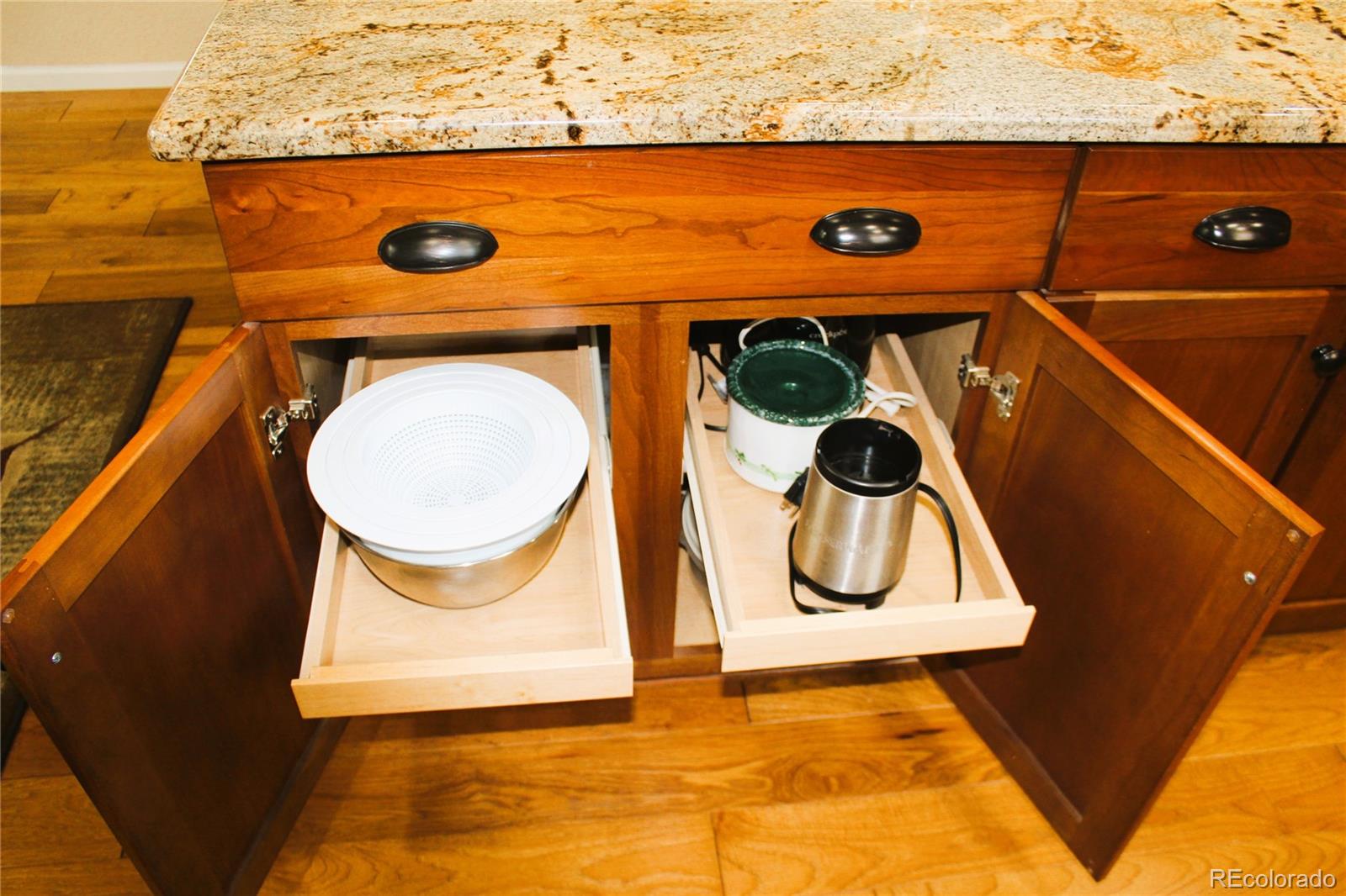 2872 Dreamcatcher Loop Castle Rock, CO 80109 - Photo 13 of 42 a utility room with a washer and dryer