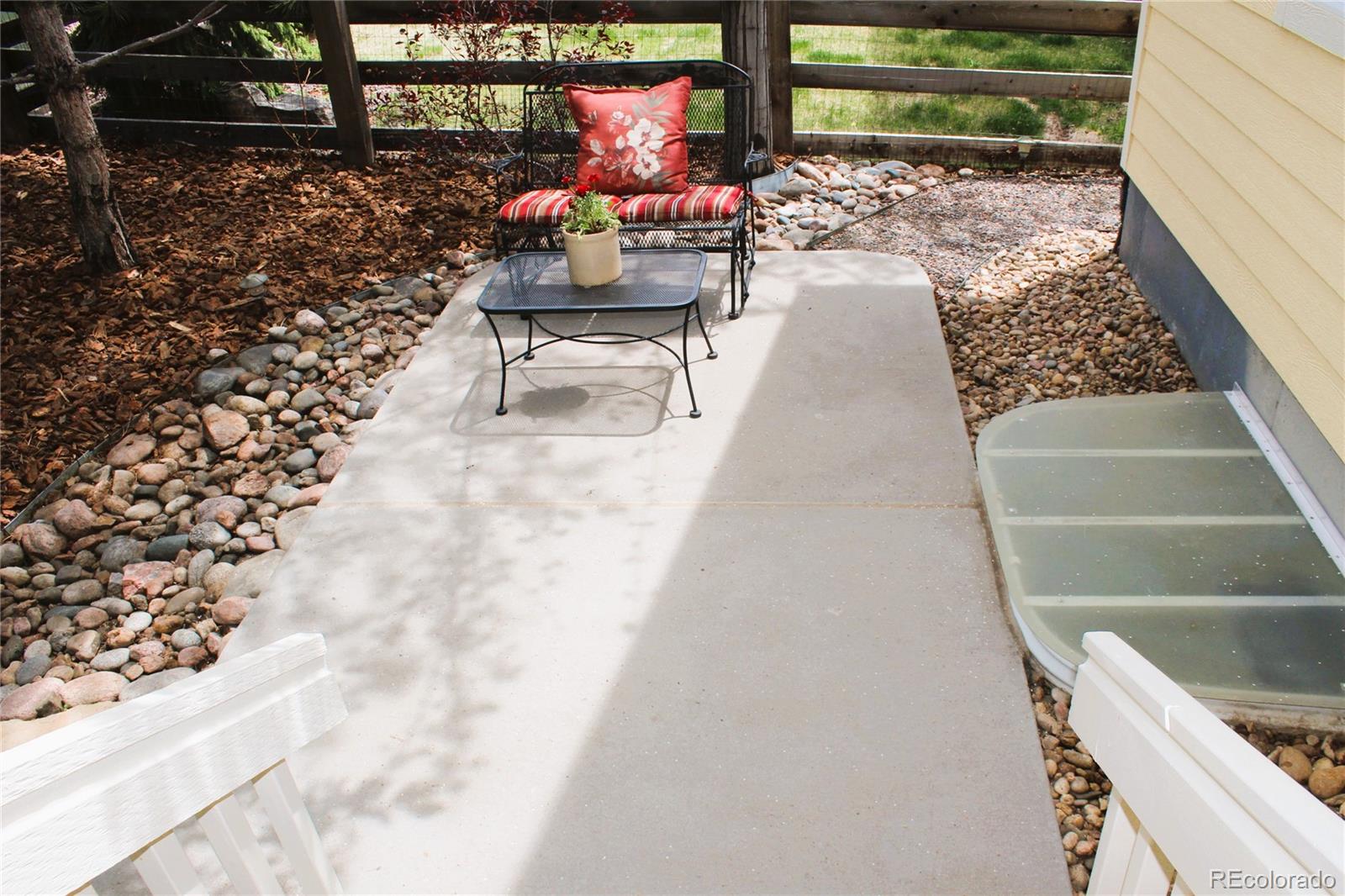 2872 Dreamcatcher Loop Castle Rock, CO 80109 - Photo 37 of 42 a outdoor space with lots of green space
