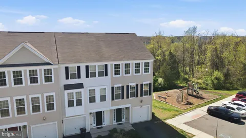 $550,000 | 8267 Heritage Crossing Court, Unit 24, Manassas, VA 20109