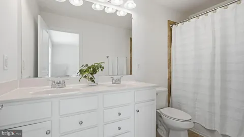 $550,000 | 8267 Heritage Crossing Court, Unit 24, Manassas, VA 20109