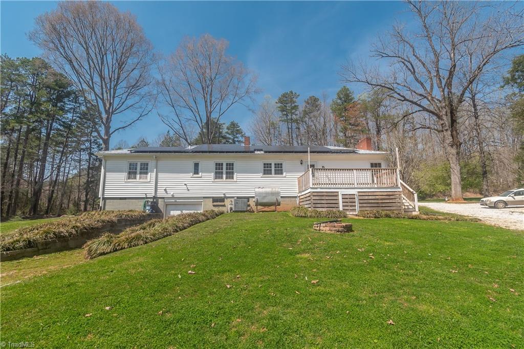 212 Mathis Road Pilot Mountain, NC 27041 - Photo 18 of 26 Gallery Image 18