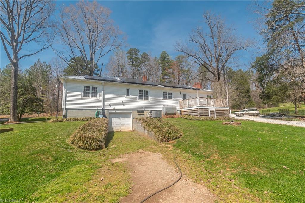 212 Mathis Road Pilot Mountain, NC 27041 - Photo 19 of 26 Gallery Image 19