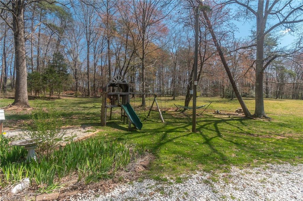 212 Mathis Road Pilot Mountain, NC 27041 - Photo 22 of 26 Gallery Image 22
