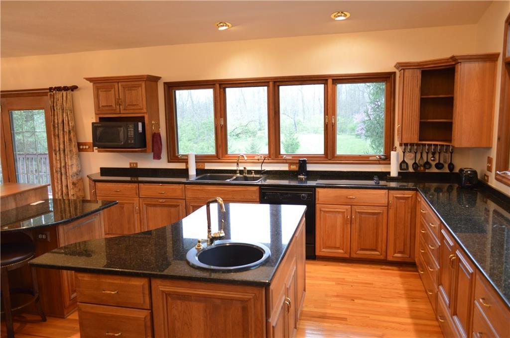 3475 Moorefield Road Springfield, OH 45502 - Photo 9 of 37