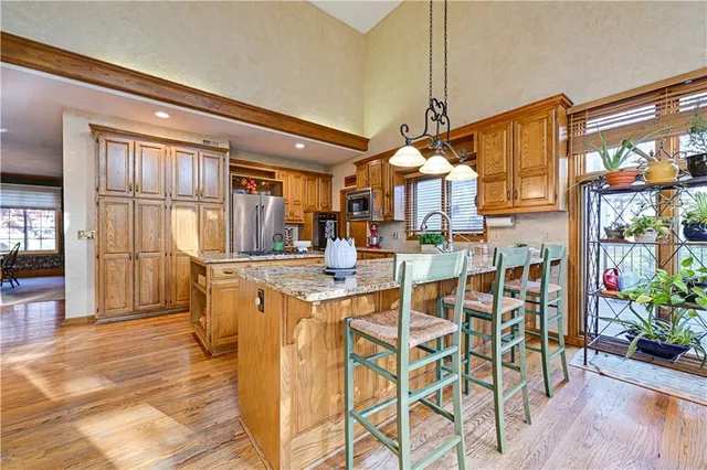 $775,000 | 13037 Catalina Street, Leawood, KS 66209