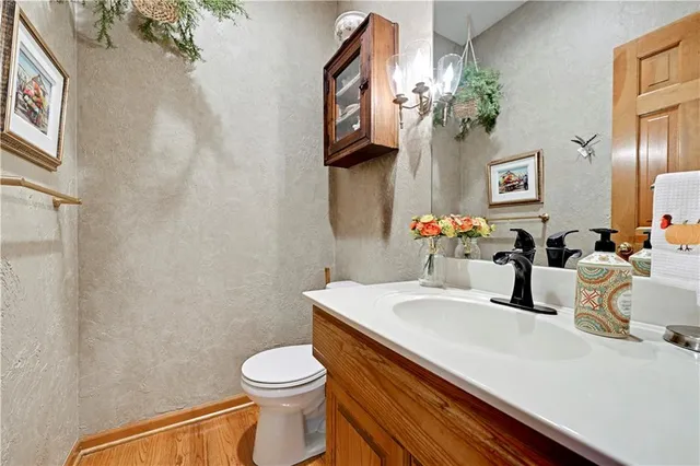 $775,000 | 13037 Catalina Street, Leawood, KS 66209