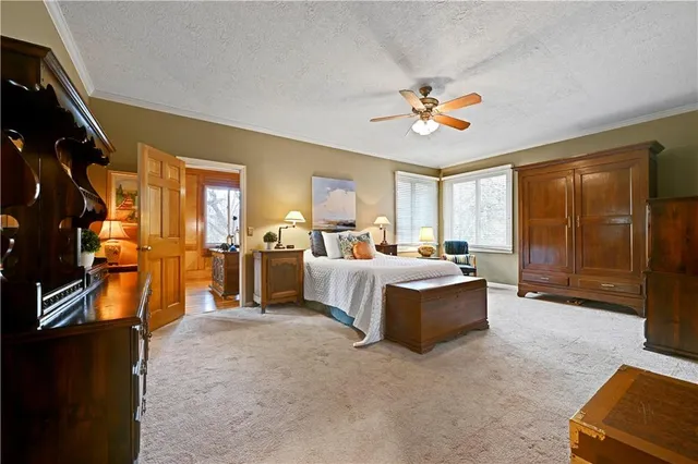 $775,000 | 13037 Catalina Street, Leawood, KS 66209