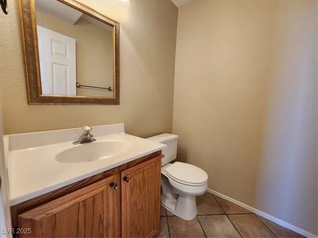 $2,400 | 254 Horizon Pointe Circle, Henderson, NV 89012