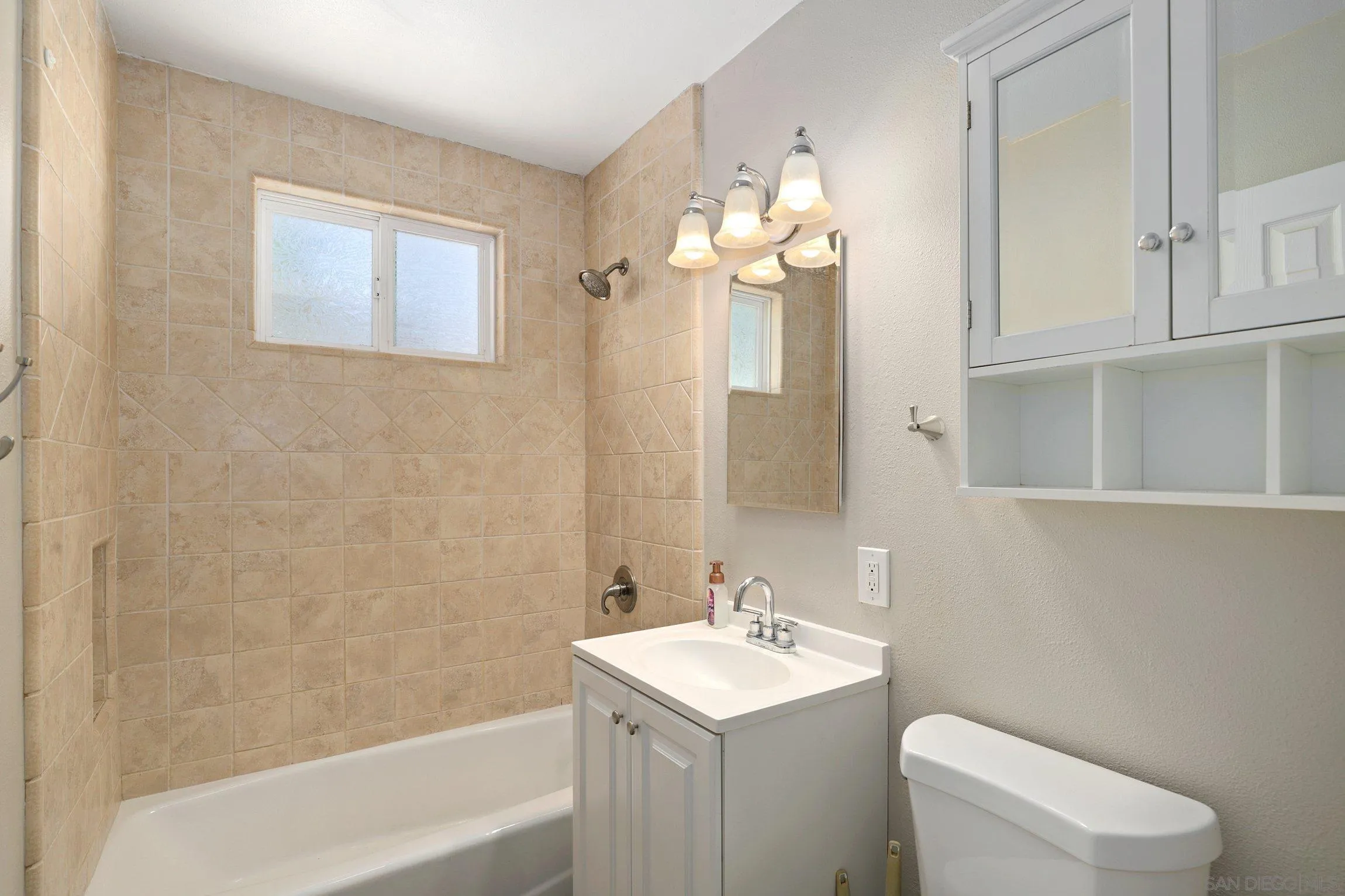 8973 Rocket Ridge Road Lakeside, CA 92040 - Photo 11 of 32 Gallery Image 11