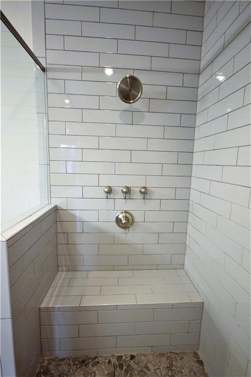 2006 Attell Way Decatur, GA 30033 - Photo 22 of 35 a bathroom with a shower