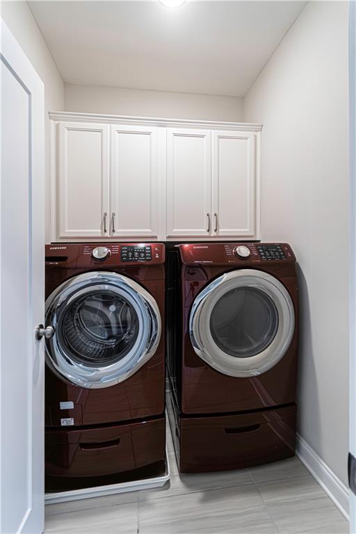 2006 Attell Way Decatur, GA 30033 - Photo 27 of 35 a utility room with sink dryer and washer
