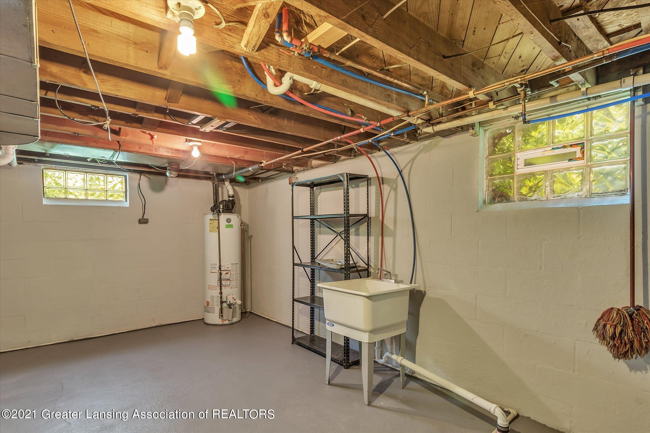 355 Stoner Road Lansing, MI 48917 - Photo 23 of 37 23-355-Stoner-Rd-Windowstill-Real-Estate