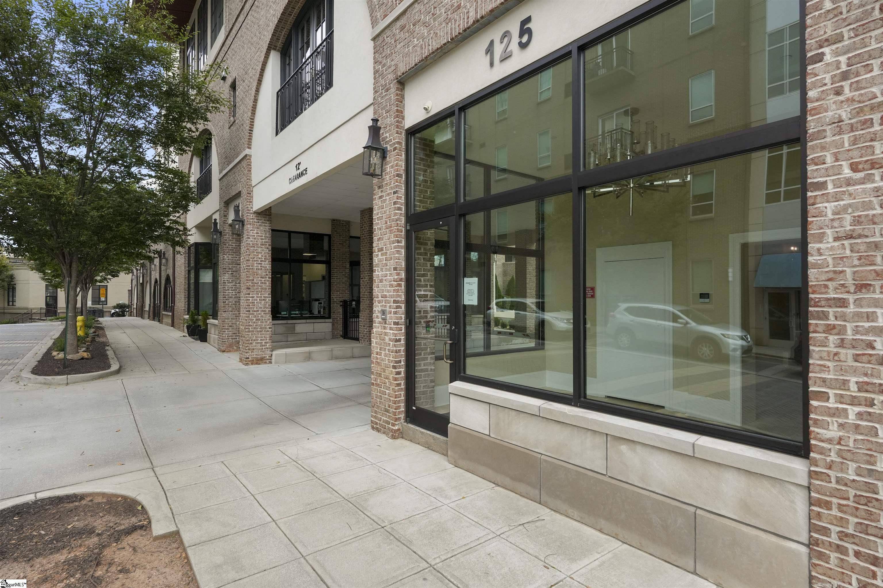 125 Rhett Street, Unit 200 300 Greenville, SC 29601 - Photo 4 of 50 Gallery Image 4