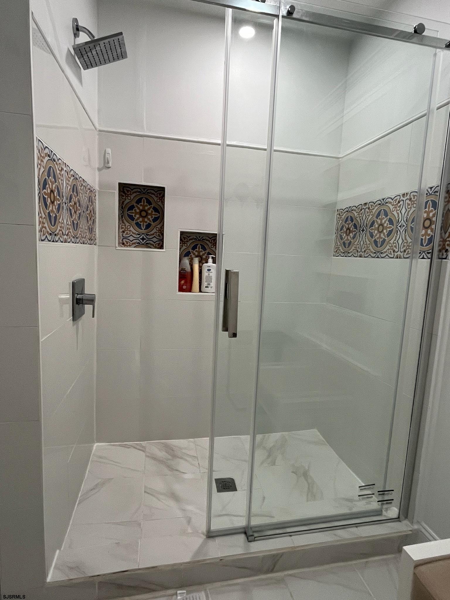 205 Palermo Avenue Egg Harbor Township, NJ 08232 - Photo 3 of 7 a bathroom with a shower