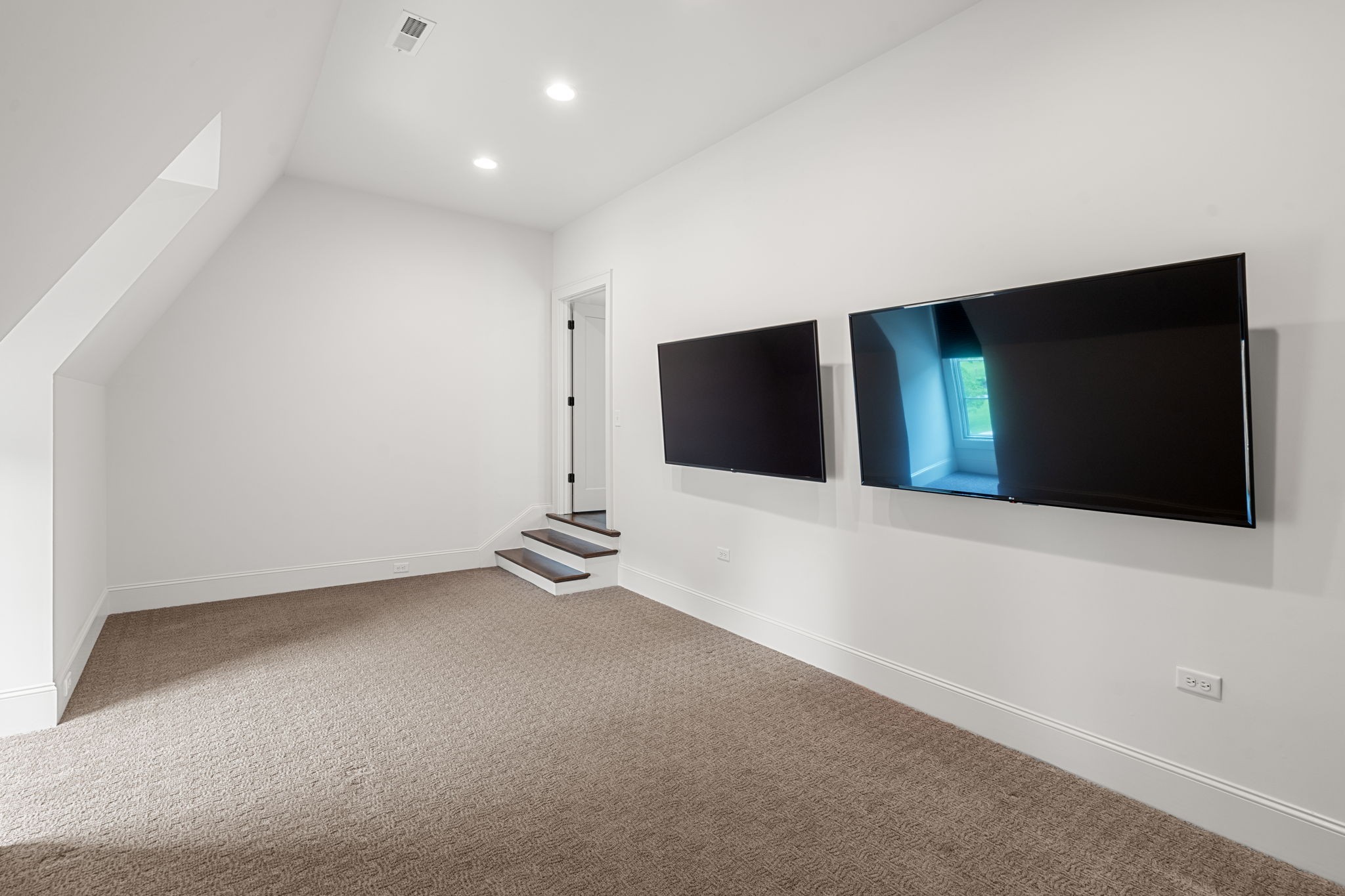 4031 Sneed Road Nashville, TN 37215 - Photo 41 of 61 a view of an empty room with wooden floor