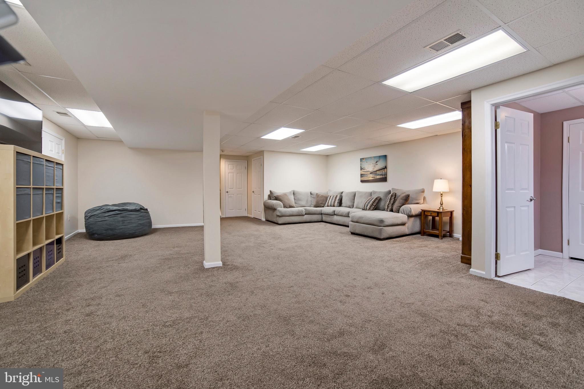 3376 Manor Road Huntingdon Valley, PA 19006 - Photo 28 of 31 Gallery Image 28