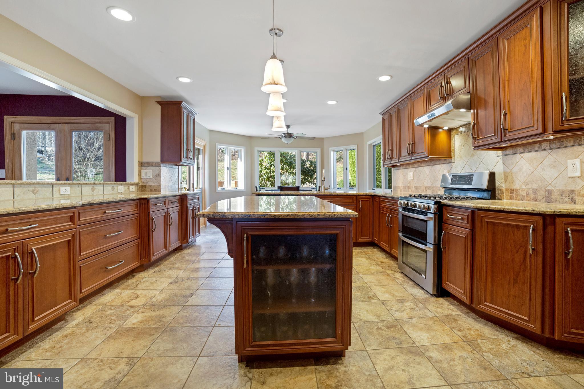 3376 Manor Road Huntingdon Valley, PA 19006 - Photo 8 of 31 Gallery Image 8