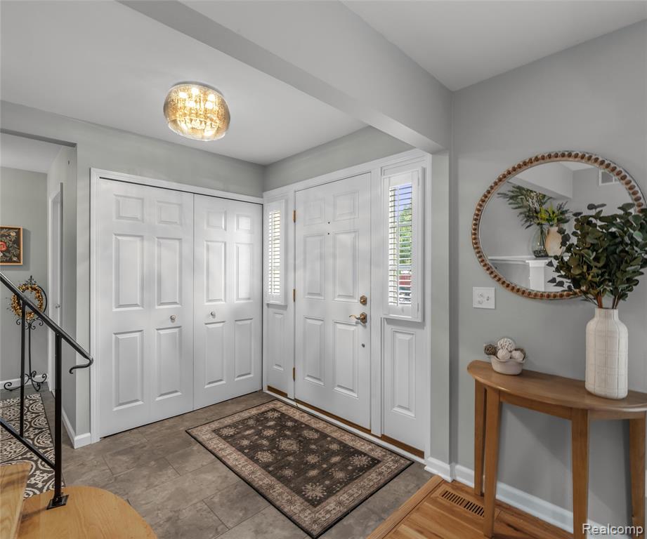 43960 Parkside Street Canton, MI 48187 - Photo 6 of 54