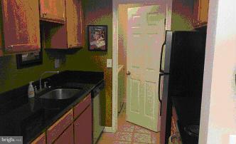 14903 Rydell Road, Unit 202 Centreville, VA 20121 - Photo 3 of 14 Kitchen