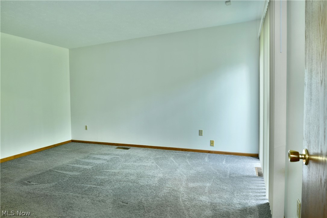 2237 Cadwallader-Sonk Road, Unit A Cortland, OH 44410 - Photo 40 of 50