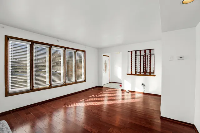 $399,900 | 8424 Currant Avenue, Tinley Park, IL 60487