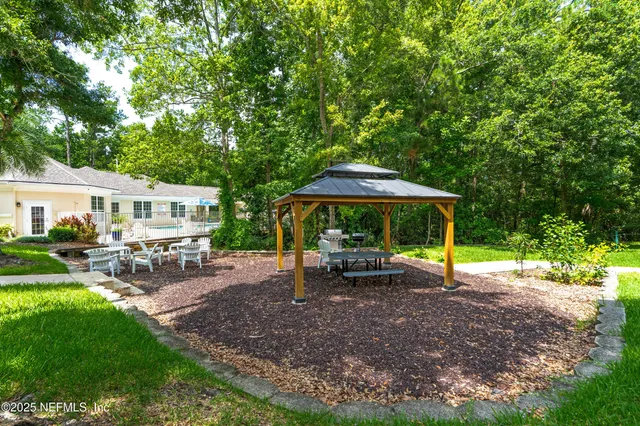 $163,400 | 8601 Beach Boulevard, Unit 209, Jacksonville, FL 32216