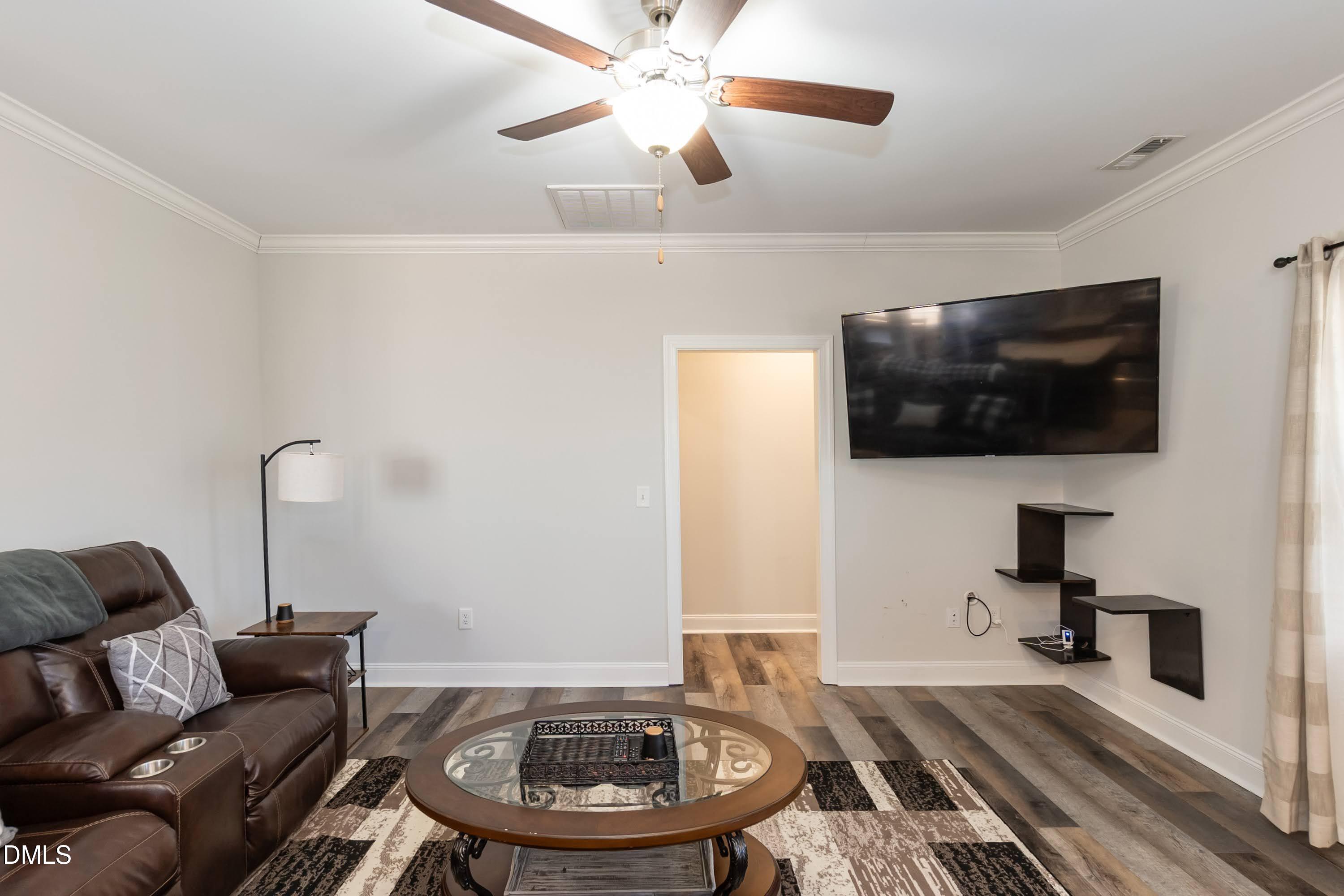 369 Manning Street Sanford, NC 27332 - Photo 17 of 40 Living 02 (16)