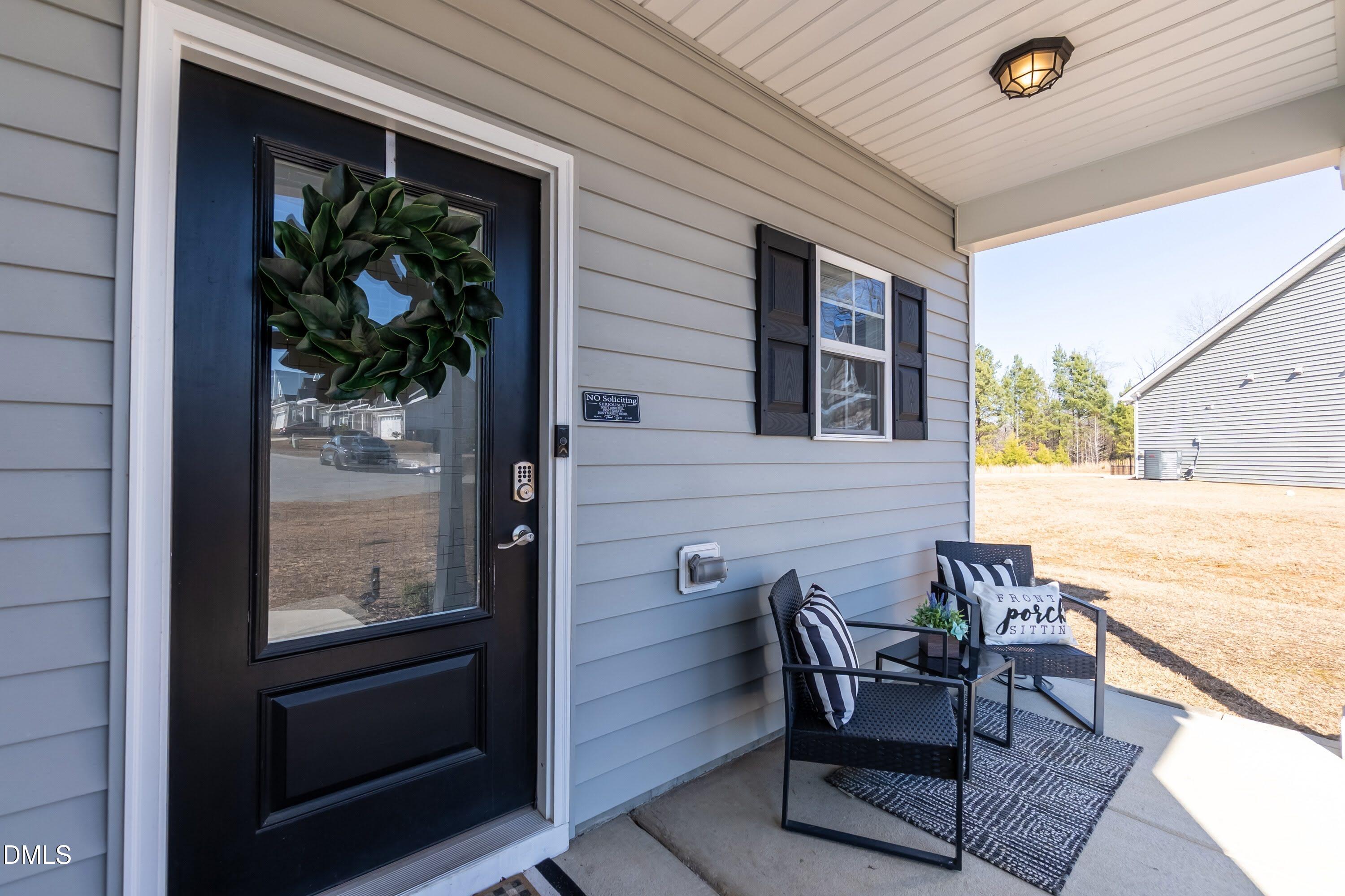 369 Manning Street Sanford, NC 27332 - Photo 4 of 40 Porch 03 (7)