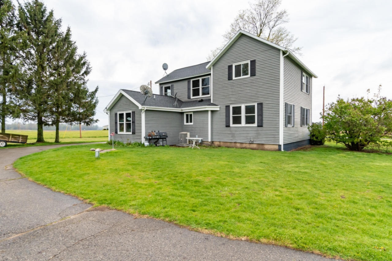 35545 County Road 669 Decatur, MI 49045 - Photo 31 of 33 35545 CR 669-32