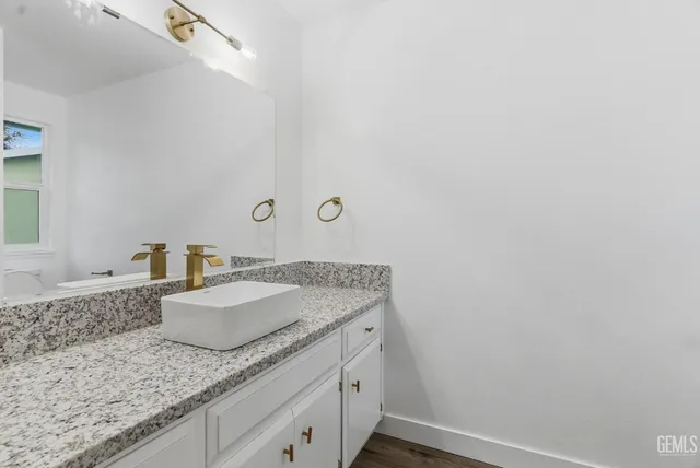 $319,900 | Undisclosed Address, Bakersfield, CA 93306