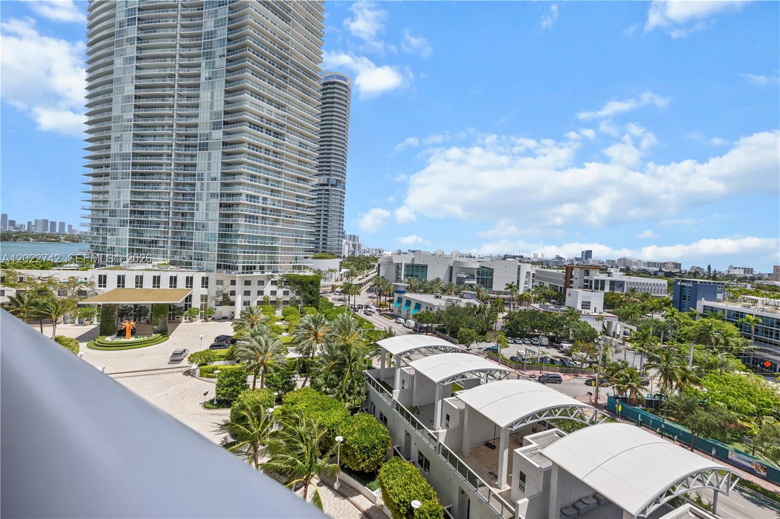 400 Alton Road, Unit 907 Miami Beach, FL 33139 - Photo 12 of 52