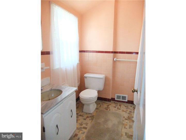 1019 Edgewood Drive Springfield, PA 19064 - Photo 17 of 25 Gallery Image 17