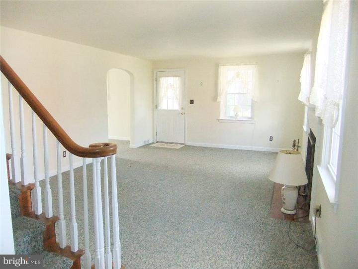 1019 Edgewood Drive Springfield, PA 19064 - Photo 6 of 25 Gallery Image 6