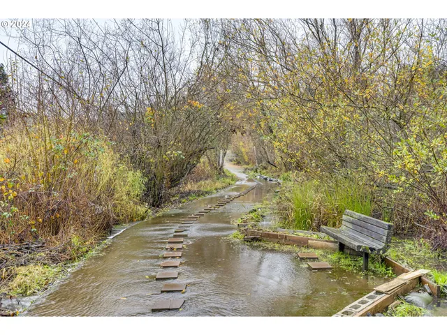 $295,000 | 11990 Southwest Corby Drive, Unit 16, Portland, OR 97225