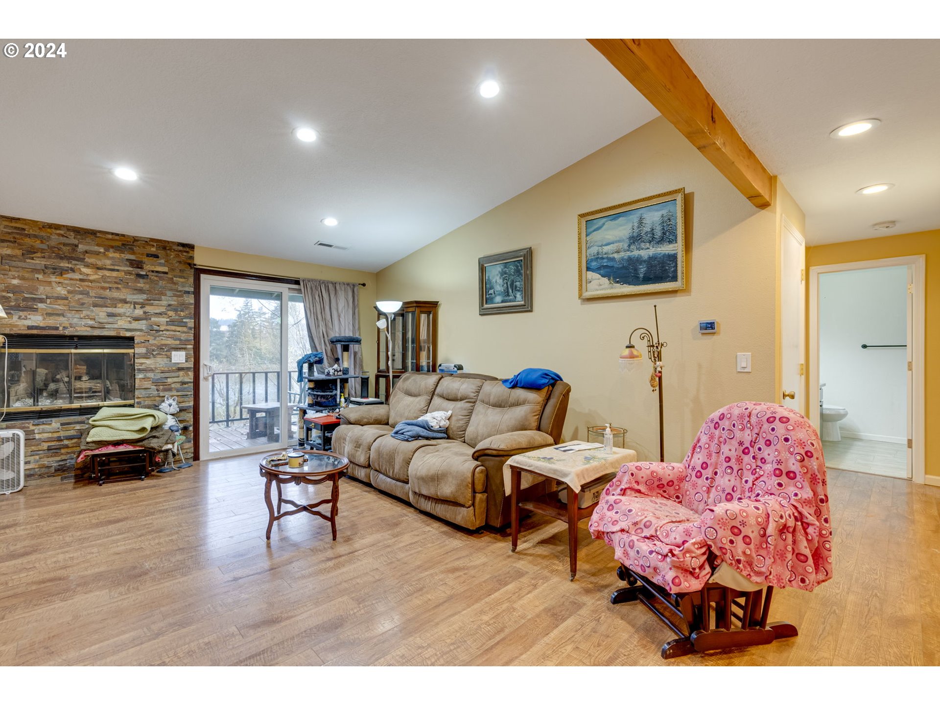 11990 Southwest Corby Drive, Unit 16 Portland, OR 97225 - Photo 7 of 33