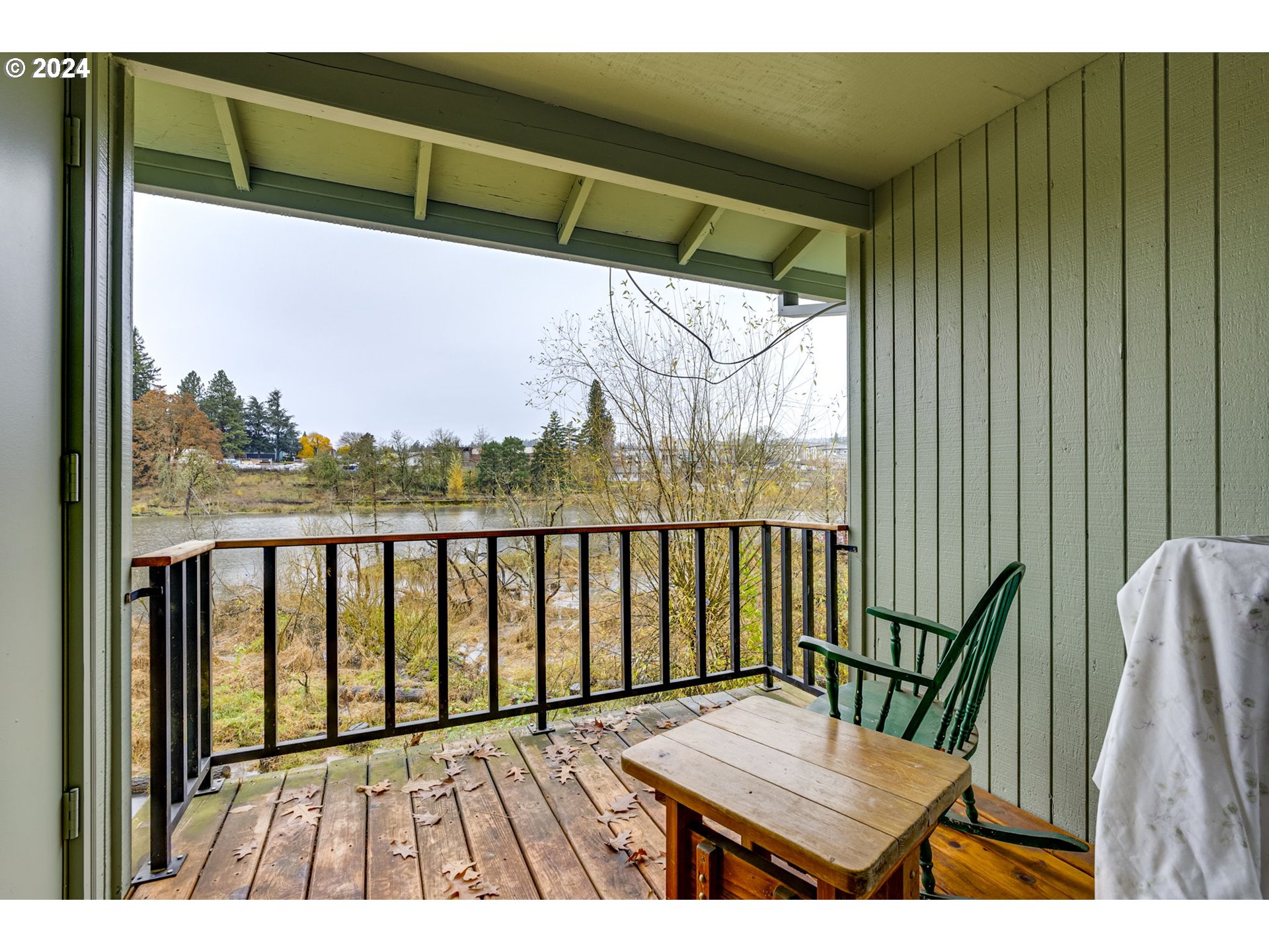 11990 Southwest Corby Drive, Unit 16 Portland, OR 97225 - Photo 8 of 33