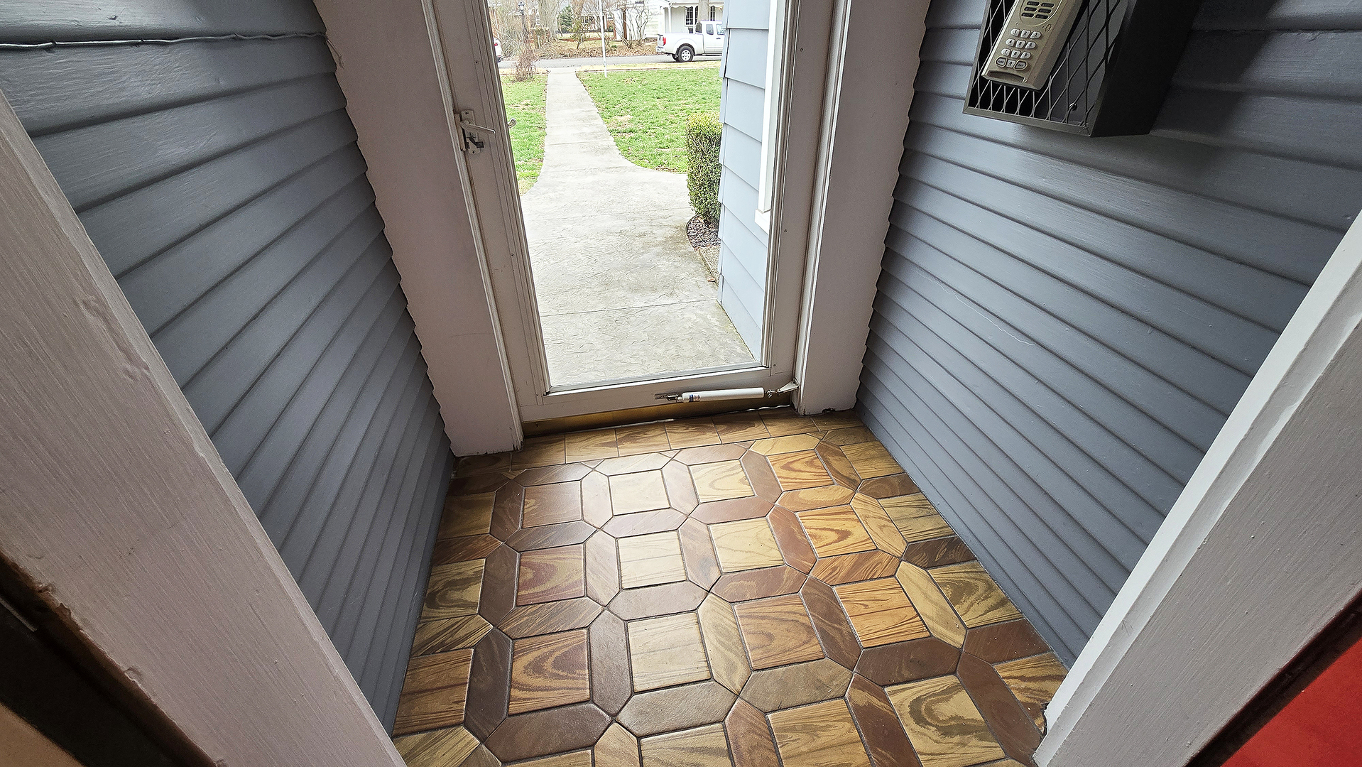 630 Short Street Centralia, IL 62801 - Photo 46 of 47 a view of balcony