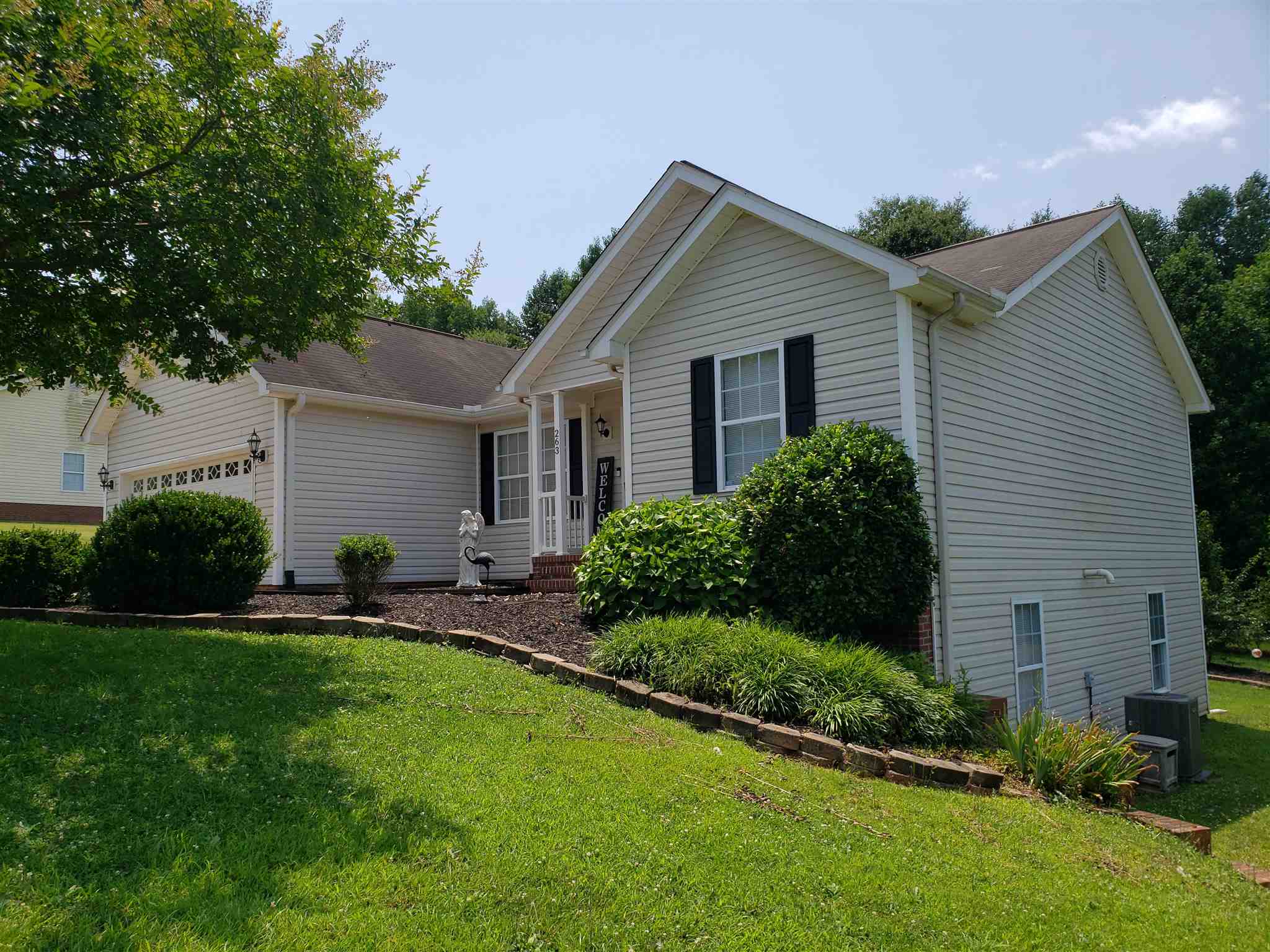 263 Bethany Court Inman, SC 29349 - Photo 1 of 36