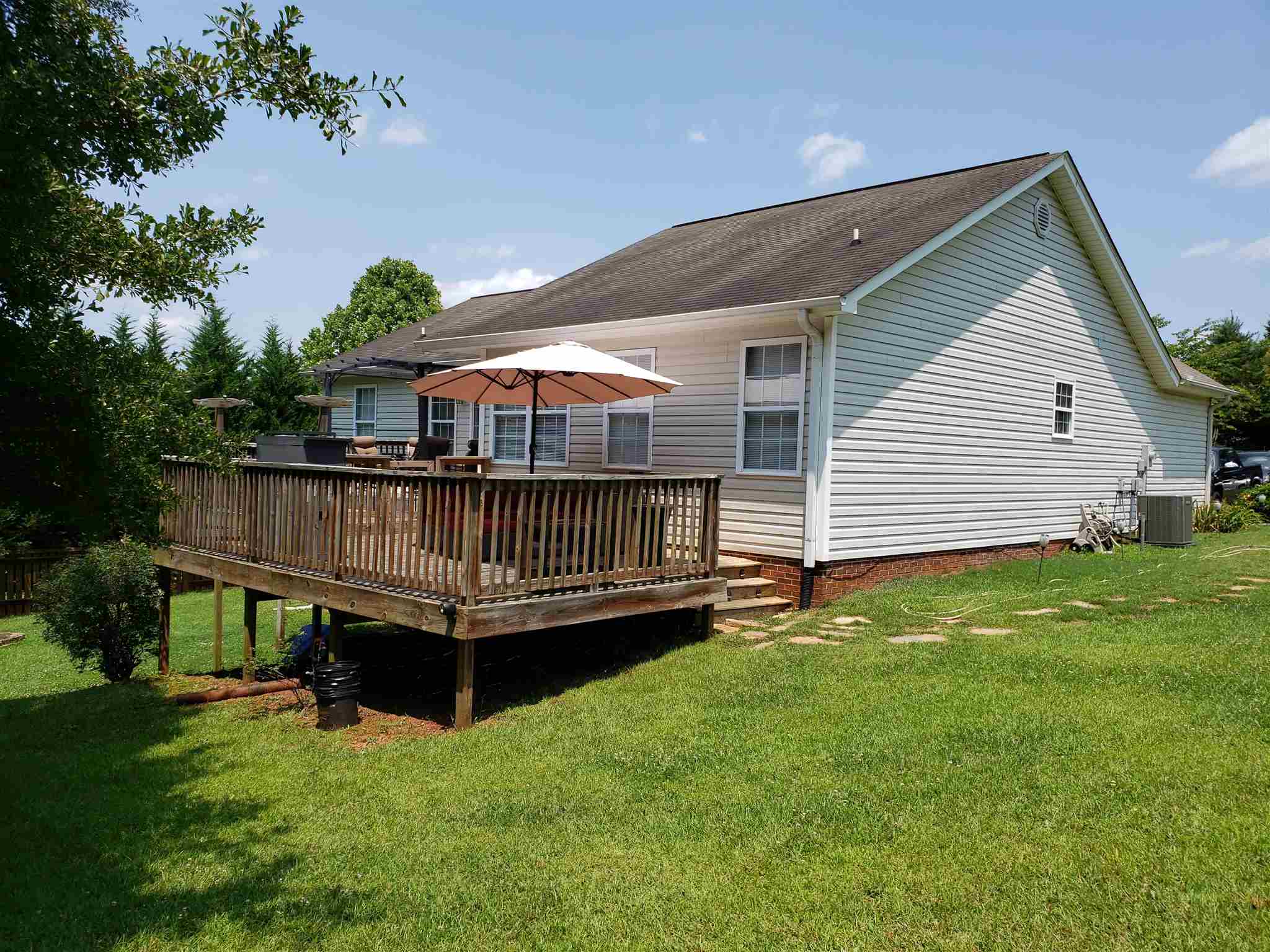 263 Bethany Court Inman, SC 29349 - Photo 3 of 36