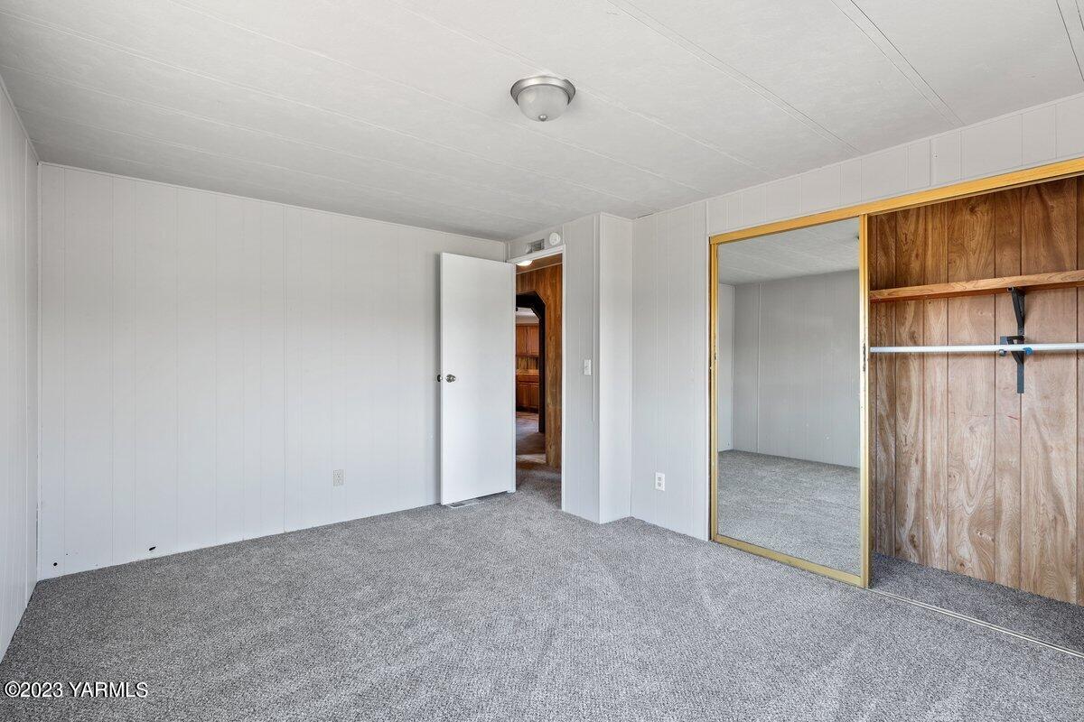 10907 Hackett Road Yakima, WA 98903 - Photo 11 of 18