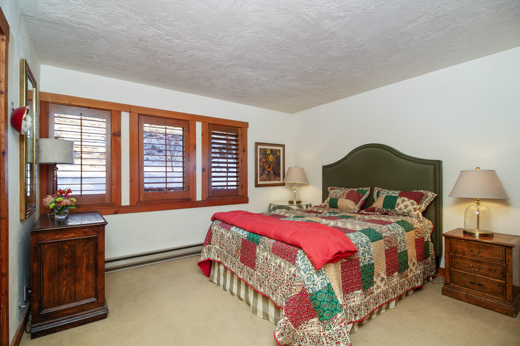 117 Skyline Drive Sun Valley, ID 83353 - Photo 17 of 27 Main level Bedroom