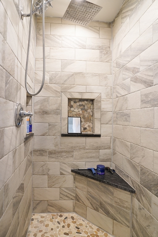 162 Fiskdale Road Brookfield, MA 01506 - Photo 31 of 42 a bathroom with a shower