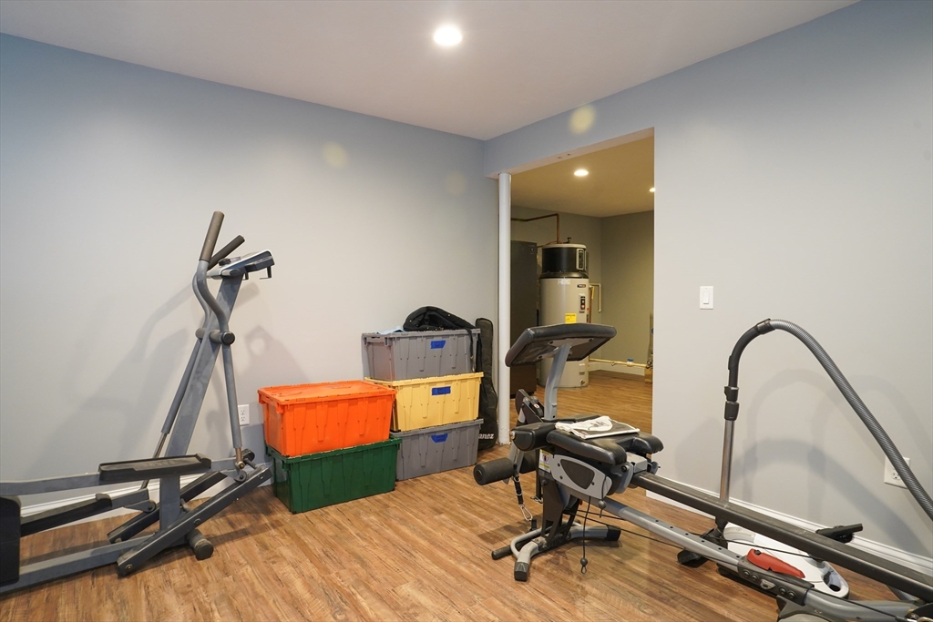 162 Fiskdale Road Brookfield, MA 01506 - Photo 33 of 42 a view of a room with gym equipment