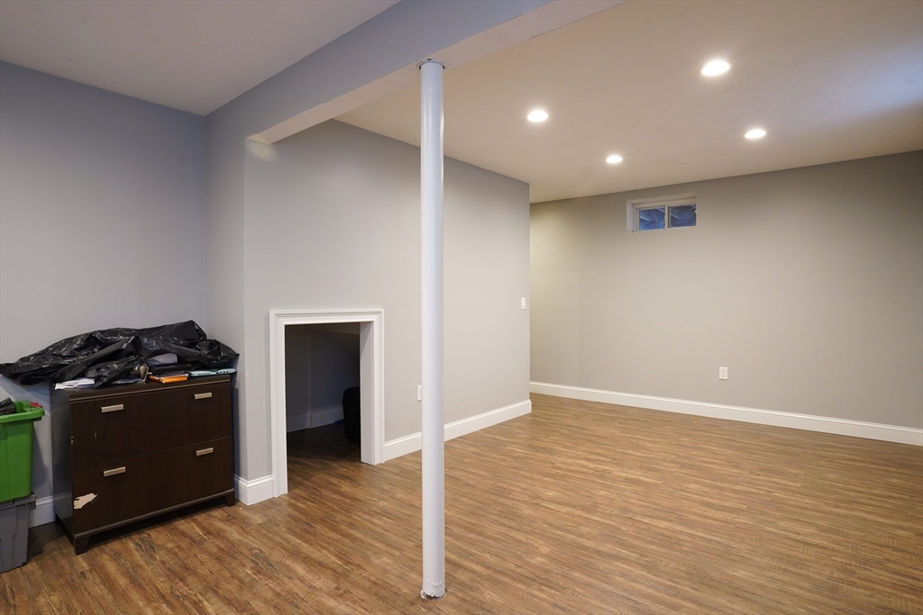 162 Fiskdale Road Brookfield, MA 01506 - Photo 36 of 42 a view of a kitchen